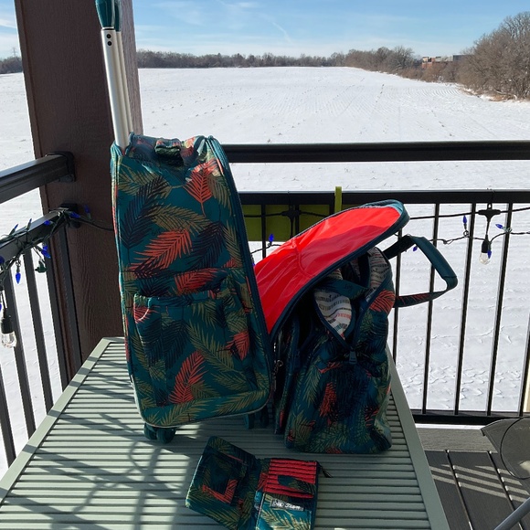 Lug - Tropical Ocean Lot - Picture 12 of 15